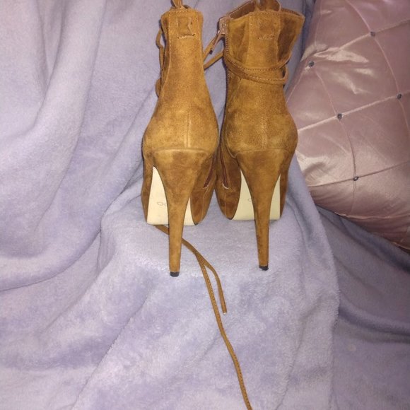 SOLD ON MECARI - Picture 3 of 9